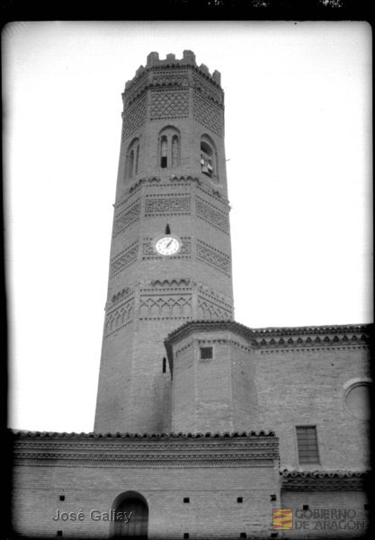Tauste (Zaragoza). Iglesia parroquial de Santa María. Torre mudéjar. José Galiay Sarañana